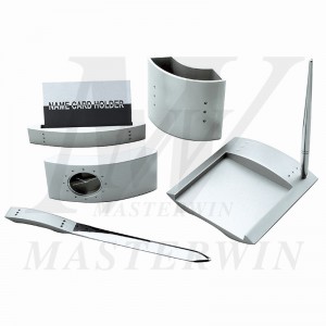 Viiden kappaleen metallinen työpöytäsarja_B9740